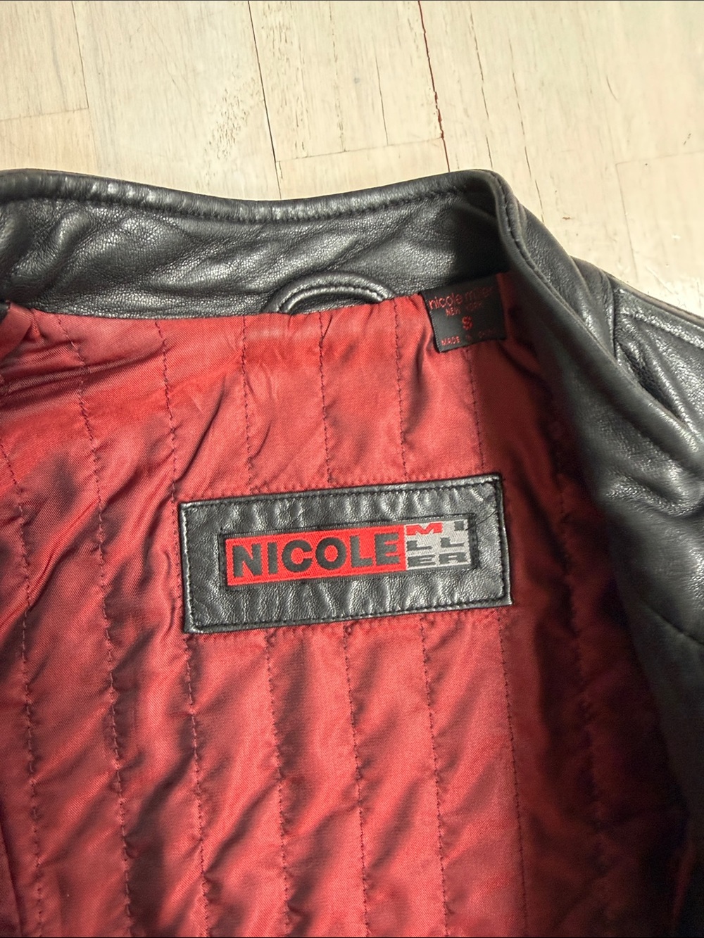 Classic Black Leather Zip Front Jacket - Picture 5 of 6